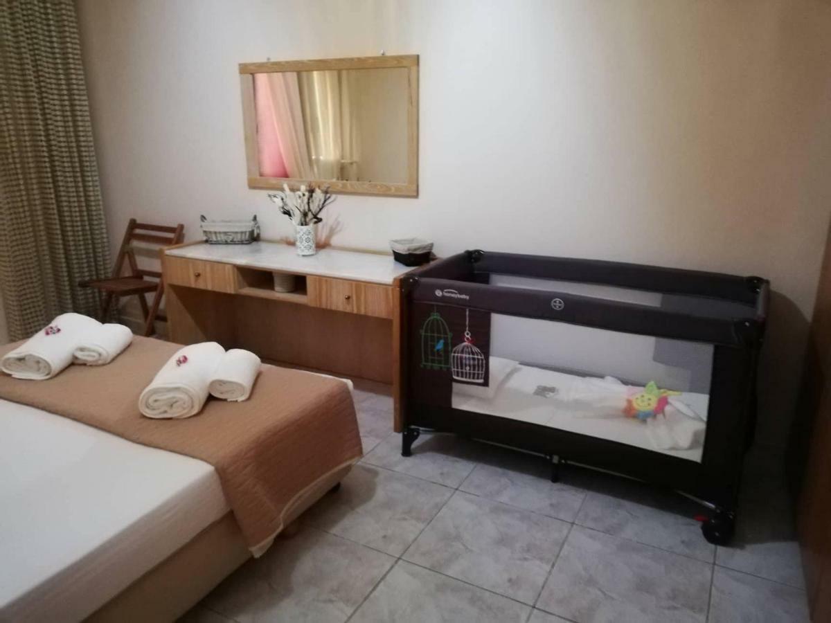 Modern Apartment Chania Center Bagian luar foto