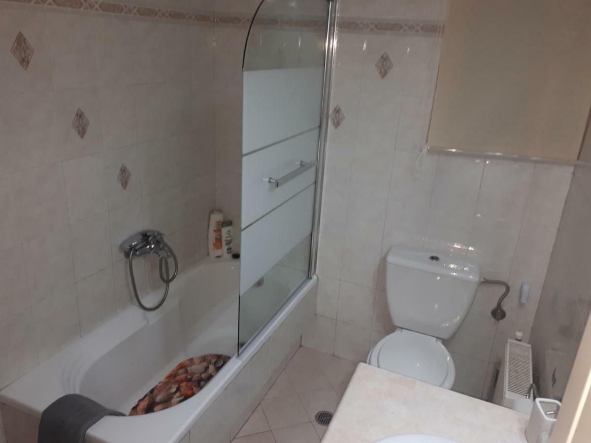 Modern Apartment Chania Center Bagian luar foto